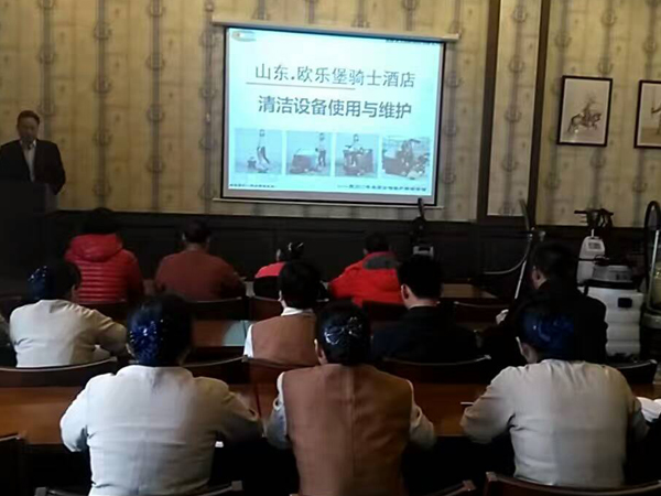 从济南欧乐堡到成都 商业清洁中的设备选型与服务链条